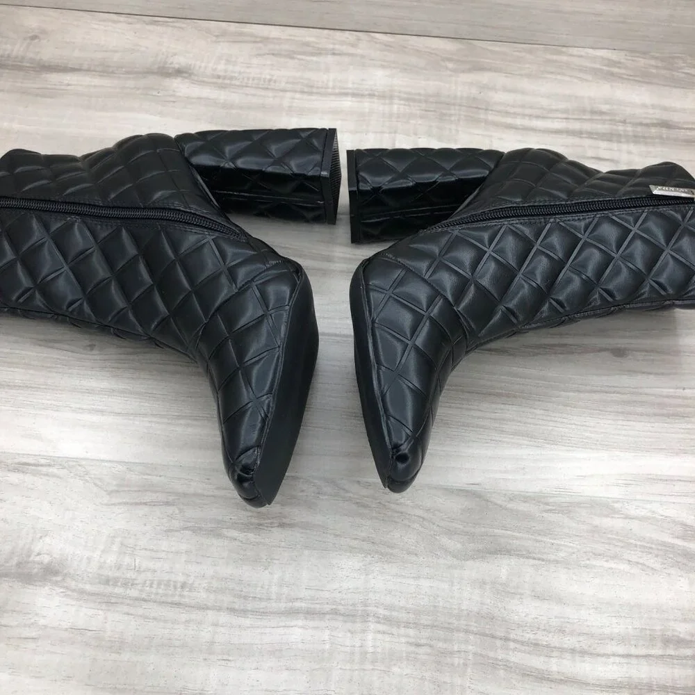 Cape Robbin Ankle Boots Womens 9 Black Quilted Zip Booties - Picture 6 of 11